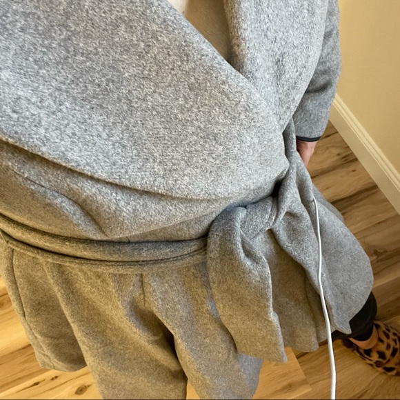 ASOS COAT JACKET US 14 GRAY PEPLUM SWING CHIC BELTED BUTTON CLOSURE MINT COND - Picture 5 of 14